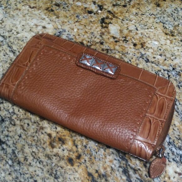 Brighton Croc Pebble Leather Full Zip Wallet Brown Clutch 8" Long - Picture 7 of 9